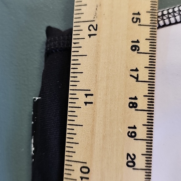 PINK Victoria's Secret Black and White High Waist Leggings. NWT Pockets. SP - Picture 9 of 10